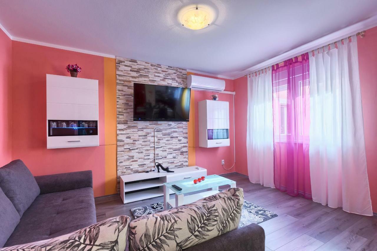 Modry Apartma Pula